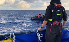 Sea-Watch 5 bloccata per 20 giorni e multata: l'ong accusa repressione dopo sbarco a Trapani