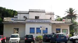 Palermo, paziente muore in corsia e i parenti minacciano i medici