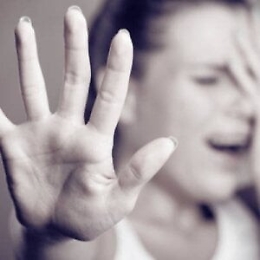 Compagno violento agli arresti domiciliari:
provvedimento a Vallelunga Pratameno