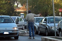 Catania, Daspo urbano per due parcheggiatori abusivi all'aeroporto