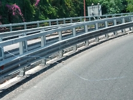 Pullman di linea ME-PA ore 12,15 con parabrezza lineato