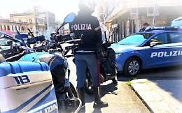 Marsala, botte e minacce ad un gambiano: Daspo Willy per due teppisti