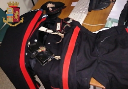 Messina, rapinano "Compro oro" travestiti da carabinieri: arrestati