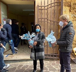 Coronavirus, uova di Pasqua gratis per i bimbi poveri di Agrigento