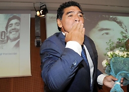 Maradona, un medico rivela: «E' stato sepolto senza il cuore»