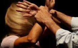 Palagonia: interrompe flirt extraconiugale, l'amante la massacra di botte