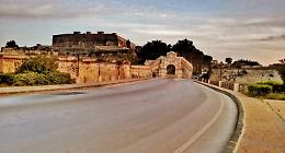 Augusta, la bellezza del Castello Svevo e della Porta spagnola