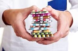 «Mancano infermieri al Garibaldi, stop a farmaci a malati oncologici»