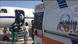 Catania, Falcon dell'Aeronautica soccorre un bimbo di 5 anni e lo trasporta a Firenze