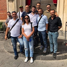 Catania: la 1&deg; municipalit&agrave; accende l'albero di Natale in Piazza Palestro