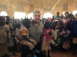 Ex presidente Regione siciliana Cuffaro inaugura chiesa in Burundi