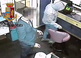 Palermo, assalto al "Bingo" con la complicità del cassiere: arrestati