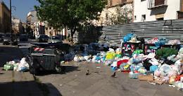 Salta la differenziata a Palermo, la capitale italiana della cultura sommersa dai rifiuti
