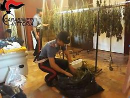 Vittoria, a casa un deposito di droga: arrestato ambulante