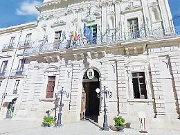 “Gettonopoli” a Siracusa, 39 ex consiglieri verso la richiesta di rinvio a giudizio