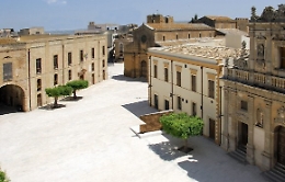 Ladri di presepe a Castelvetrano: rubate statue di Magi e pastori