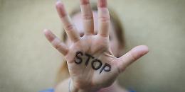 Abusi su un bimbo di 7 anni, l'orco era un amico di famiglia: arrestato