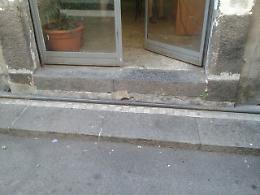 Catania, all'ufficio notifiche ingresso complicato per anziani e disabili