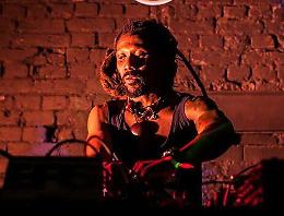 A Catania l'afro-tech-house di Mr. Raoul K