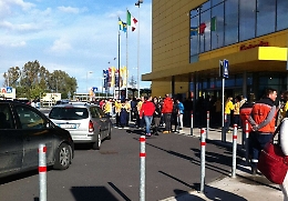 Catania, evacuata l’Ikea ”Problemi all’impianto elettrico”