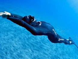 “In un solo respiro”, dedicato al campione del mondo d’apnea Davide Carrera