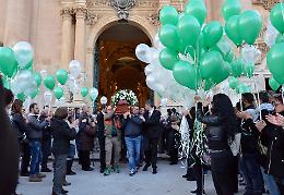 Le immagini dell'ultimo saluto di Ragusa a Pamela Canzonieri