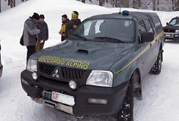 Vanno in cerca di funghi e si perdono sull'Etna: salvati dalla GdF
