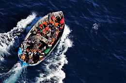  Lampedusa: 297 persone soccorse dopo sette operazioni, fermato un tunisino