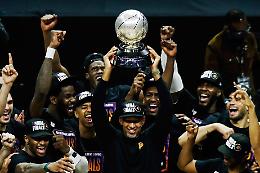 Phoenix Suns vincono contro i Clippers: alle NBA Finals dopo 28 anni