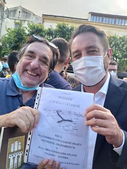 Ferrovie: Parisi consegna raccolta di firme a Cancelleri