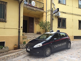 Nicosia, giovane arrestato per violenza sessuale su due ragazze (una minore) affette da deficit cognitivo