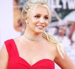 Britney Spears è libera dopo 13 anni, revocata la tutela del padre