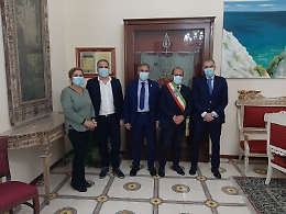 A Lipari Andrea Costa si impegna per l'ospedale: &laquo;Torner&ograve; per dare risposte&raquo;
