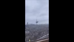 Ucraina, torre antenna tv a Kiev colpita dai missili russi