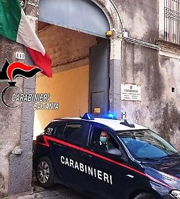 Evasore fiscale vìola domiciliari, per l'ennesima volta, e va a passeggio