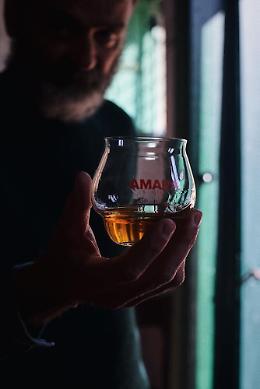 E' siciliano il migliore amaro al mondo a base di arancia rossa Igp