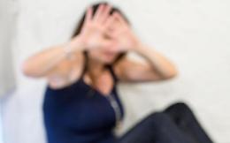 "Gaslighting" alla compagna, cos'è la violenza che manipola