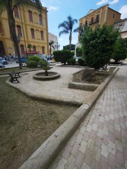 "Accettiamo le critiche se costruttive, ma aiutateci a segnalare gli incivili"