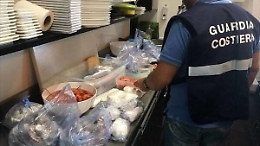 Capomulini, pesce non tracciato: sanzioni a due ristoranti