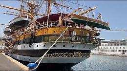 L'Amerigo Vespucci a Palermo, Musumeci in visita a bordo