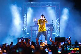 In oltre 5mila al Giardino Bellini per Fabri Fibra