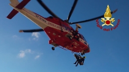 Escursionista ferita durante gita allo Zingaro: salvata dai vigili del fuoco