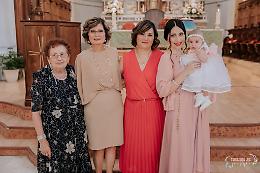 La super trisnonna Piera e la piccola Sofia: cinque donne, cinque generazioni e 88 anni di differenza