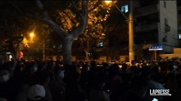 Cina, nuove proteste a Shanghai contro restrizioni anti-Covid, diversi gli arresti