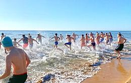 Nel Trapanese tutti al mare per salutare il nuovo anno