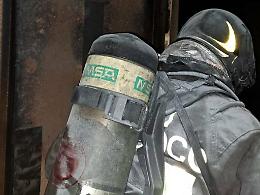 Litiga con infermieri a scatena un incendio: paura all'ospedale Papardo di Messina