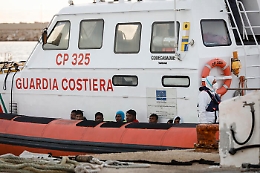 Migranti, Guardia Costiera: «I flussi dalla Tunisia preoccupano»