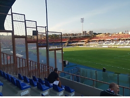 Catania calcio: «Noi abbonati che vediamo solo  metà campo»