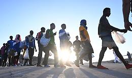 Migranti, il Pg della Cassazione dà ragione al Governo e bacchetta Apostolico