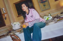 Dua Lipa e la maglia del Palermo, fan rosanero impazziti